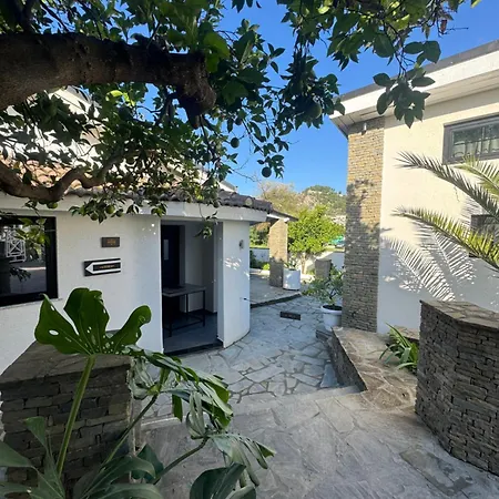 River House Butique Отель типа 