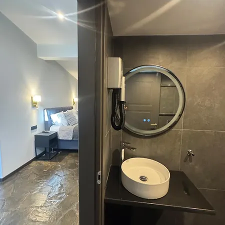 River House Butique *